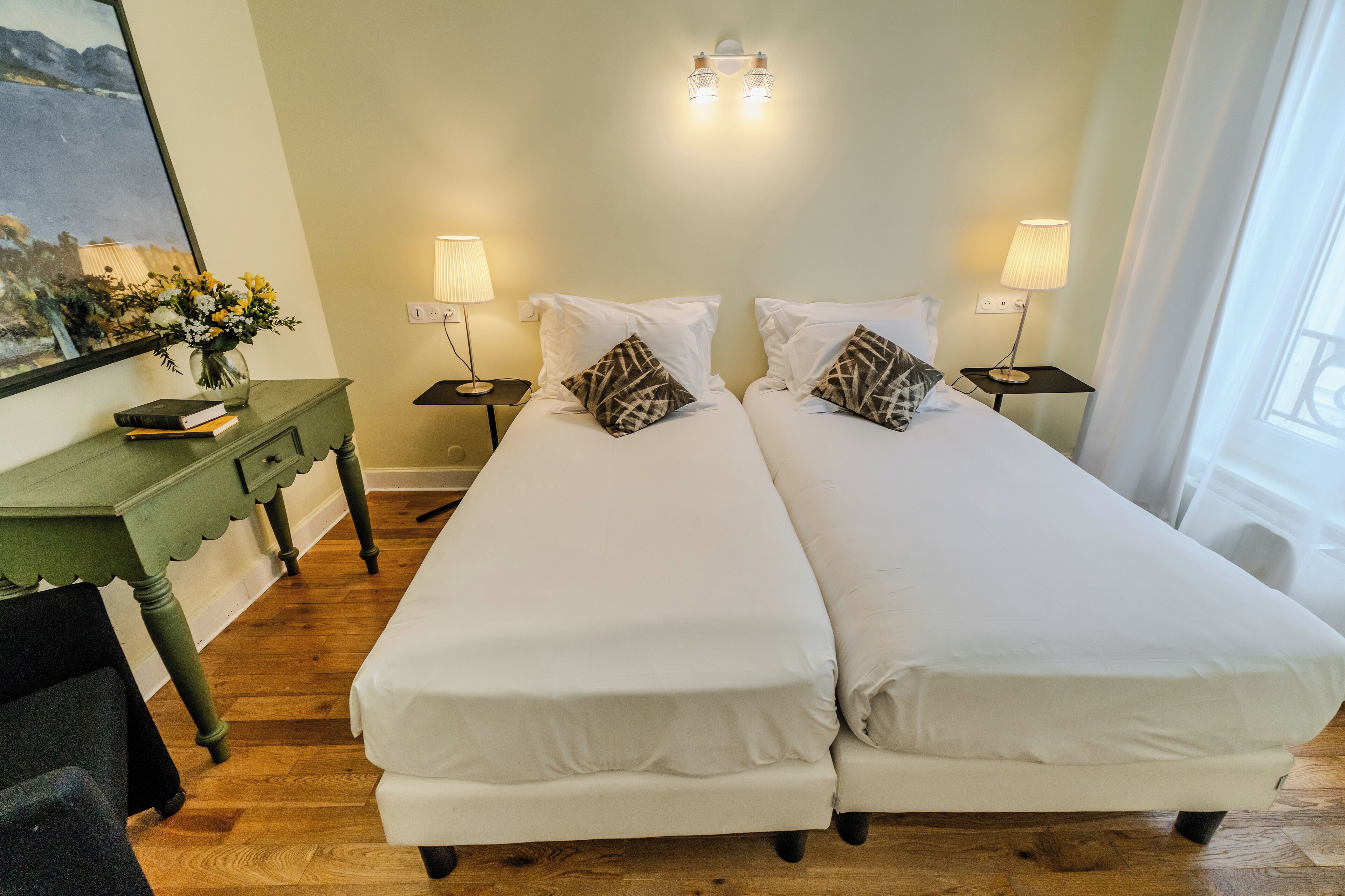classic twin room, bathtub | premium bedding, iron/ironing board, free wifi, bed sheets
