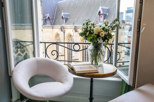 Ropa de cama de alta calidad y tabla de planchar con plancha 