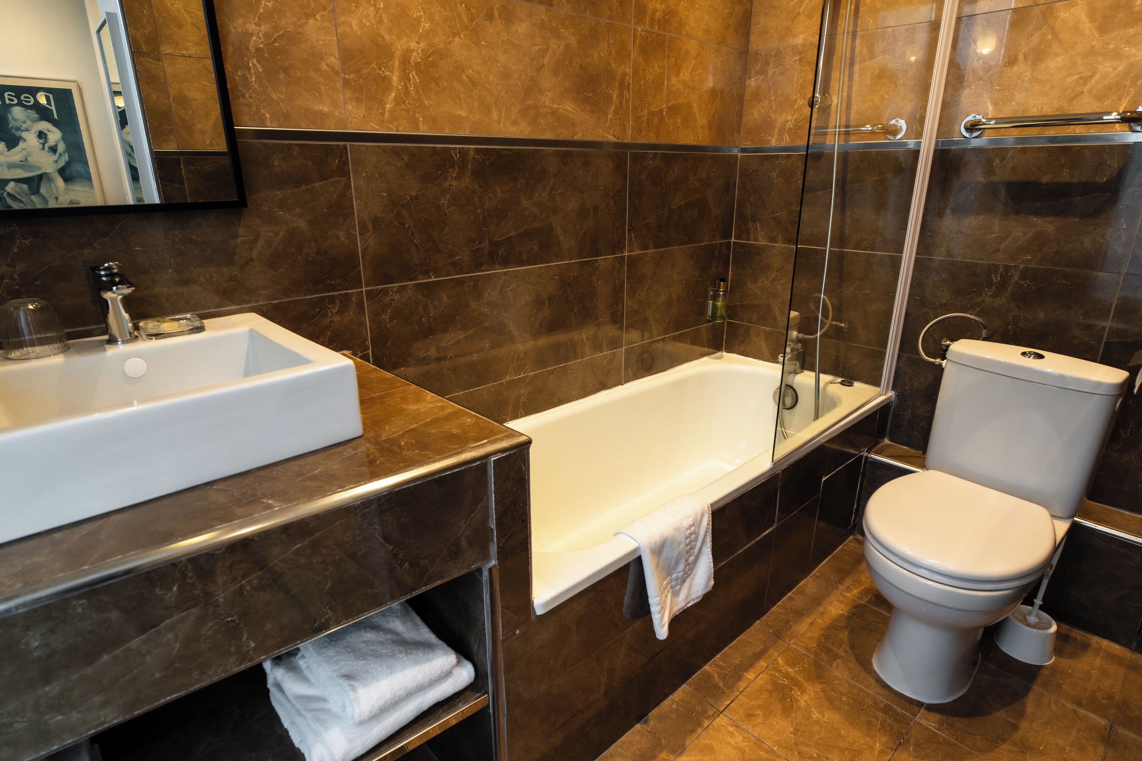 classic twin room, bathtub | premium bedding, iron/ironing board, free wifi, bed sheets