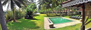 Outdoor pool - Villa Modarawaththa (Koggala)
