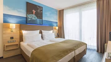 1 bedroom, premium bedding, minibar, in-room safe
