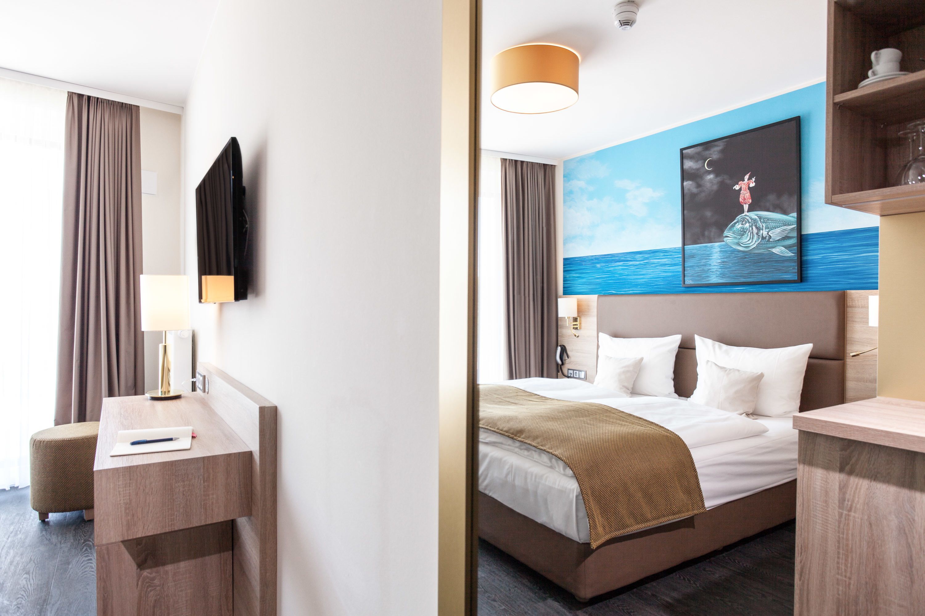 1 bedroom, premium bedding, minibar, in-room safe