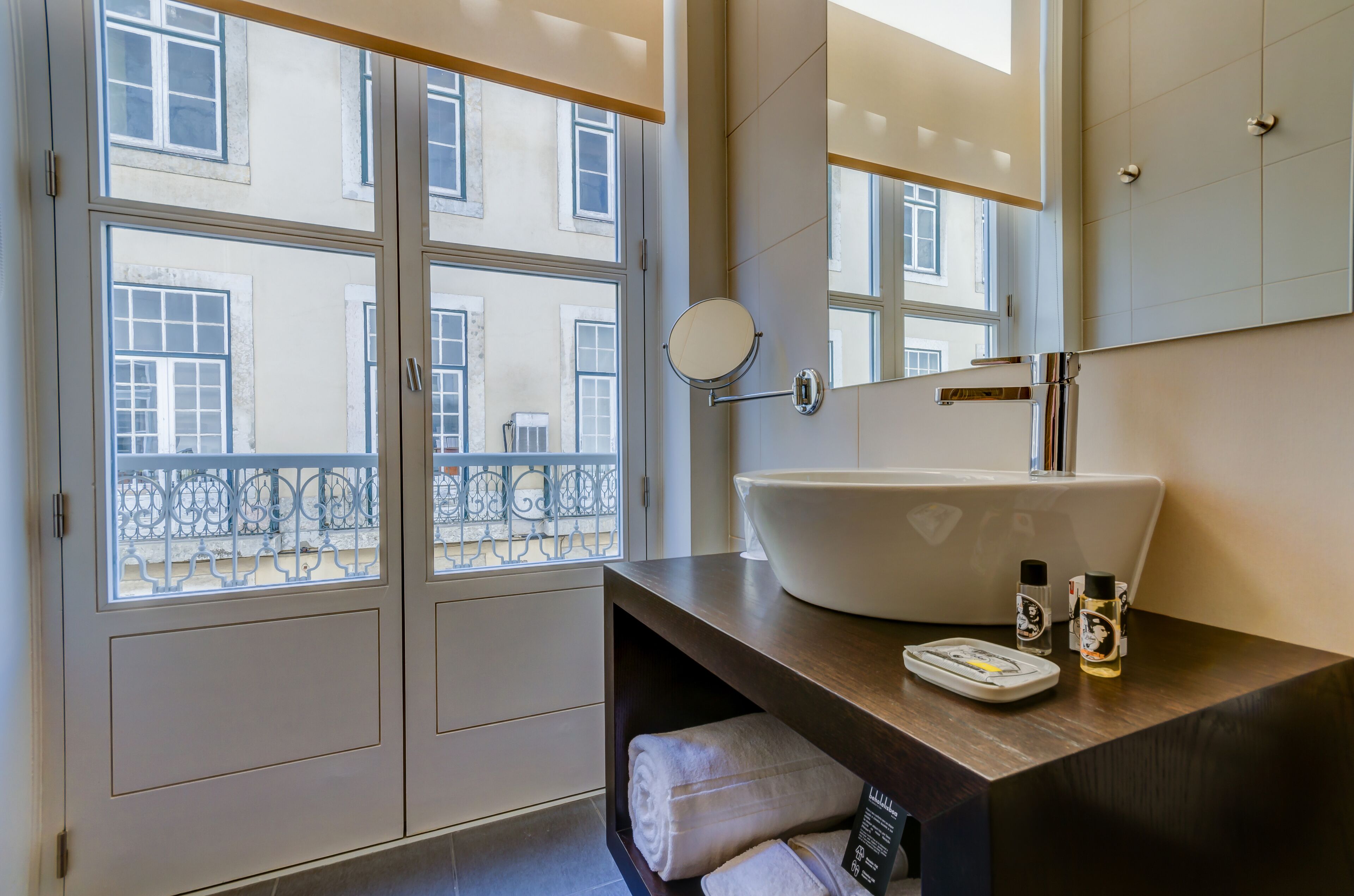 standard double or twin room | bathroom | shower, free toiletries, hair dryer, slippers