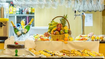 Daily buffet breakfast (EUR 15 per person)