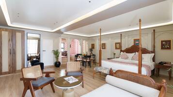 Presidential Room, 1 Double Bed | Premium bedding, individually decorated, individually furnished, desk