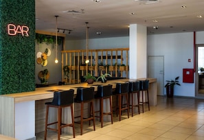 Bar (on property) - Tulip Inn Campos de Goytacazes (Campos)