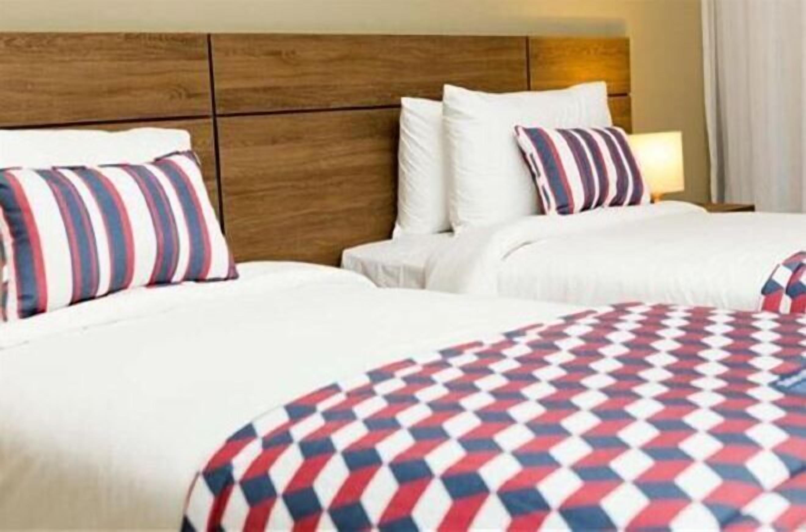 In-room safe, desk, blackout drapes, soundproofing