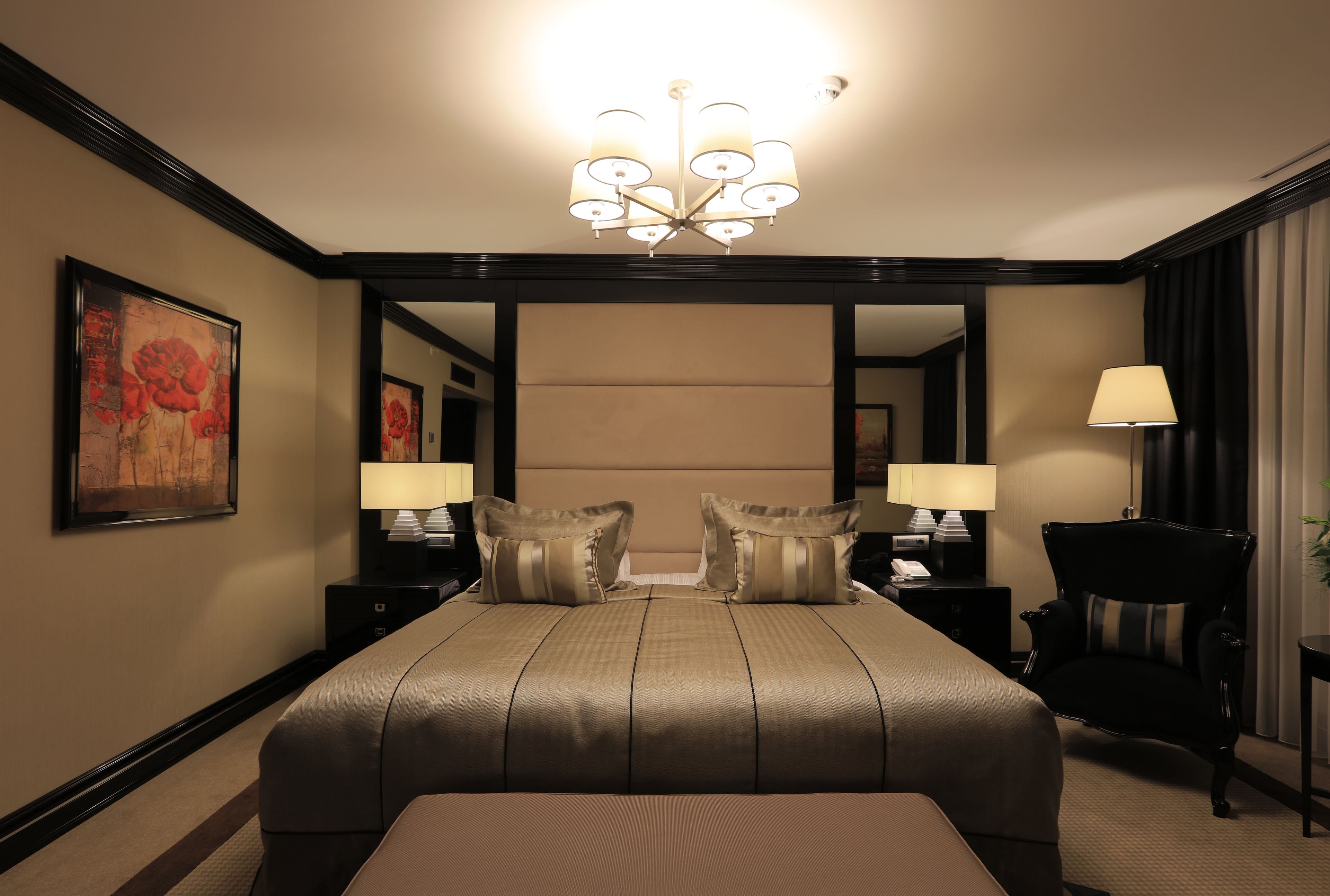 suite, corner | view from room