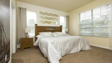 Rumah, 5 kamar tidur, kolam renang pribadi | 5 kamar tidur dan didekorasi berbeda-beda