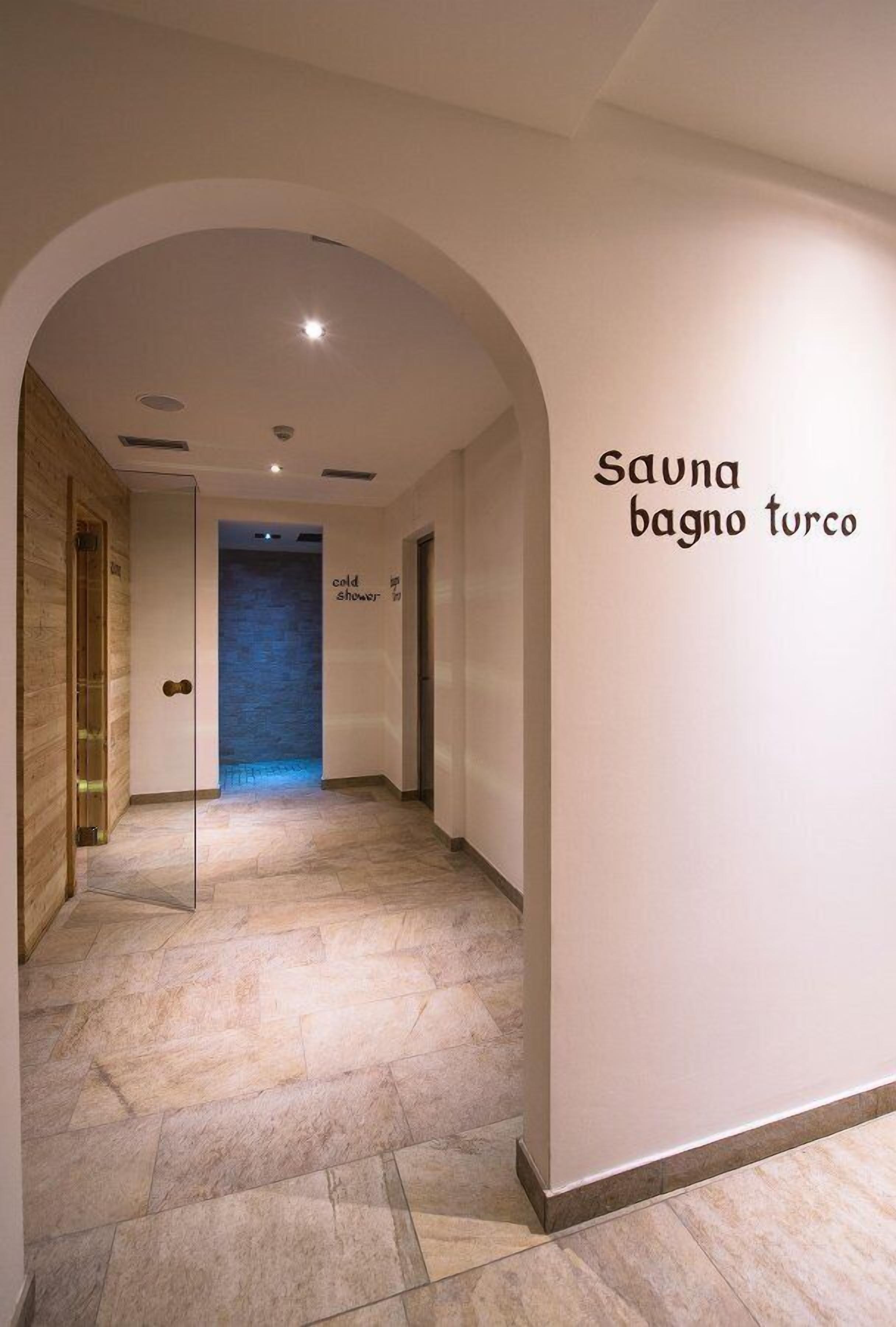 Photo - Golden Park Resort