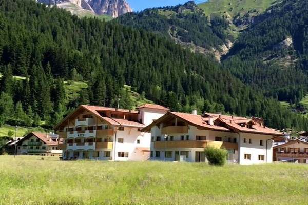 Esterni