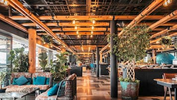 Breakfast, lunch, dinner served; Turkish cuisine