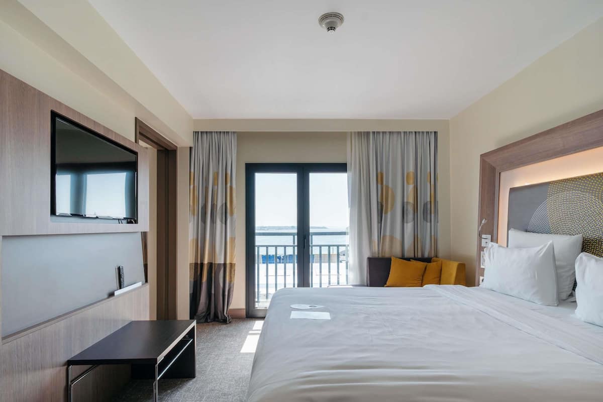 Executive Suite, 1 King Bed with Sofa bed, View (Bosphorus) | Egyptian cotton sheets, premium bedding, memory foam beds, minibar