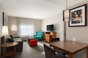 42-inch flat-screen TV with premium TV channels, TV - Homewood Suites by Hilton Syracuse - Carrier Circle (East Syracuse)