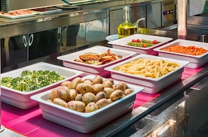 Buffet - H10 Ocean Suites (La Oliva)