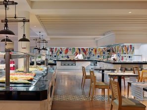 Free daily buffet breakfast