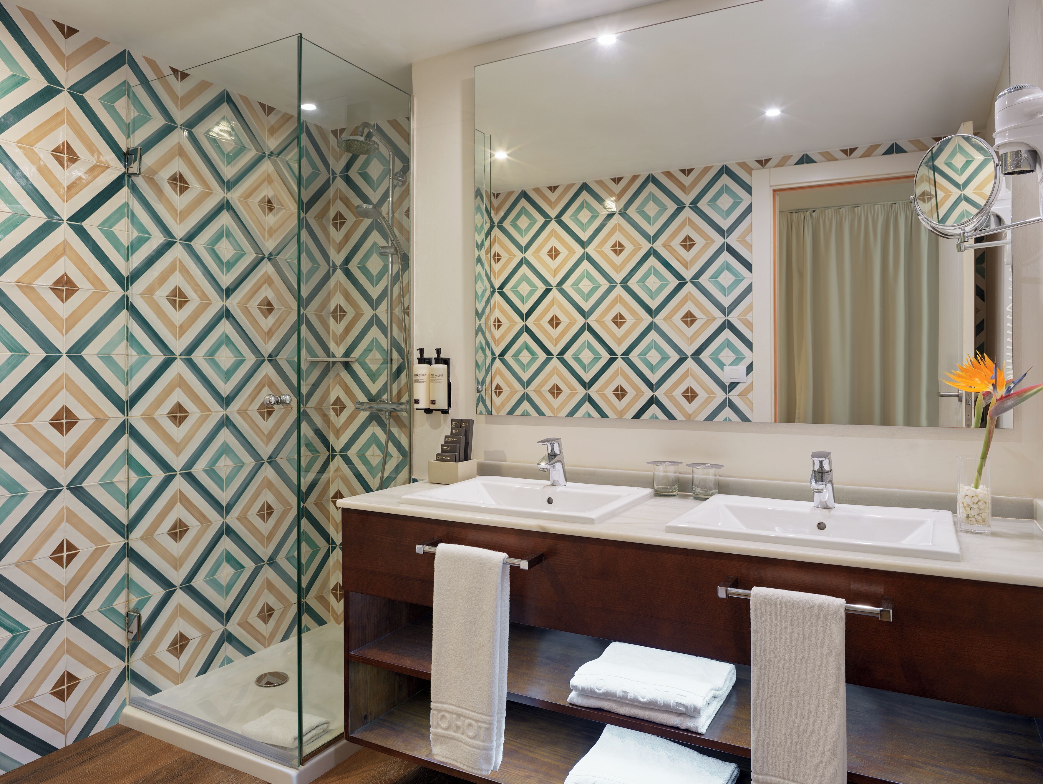 shower, rainfall showerhead, eco-friendly toiletries, hair dryer