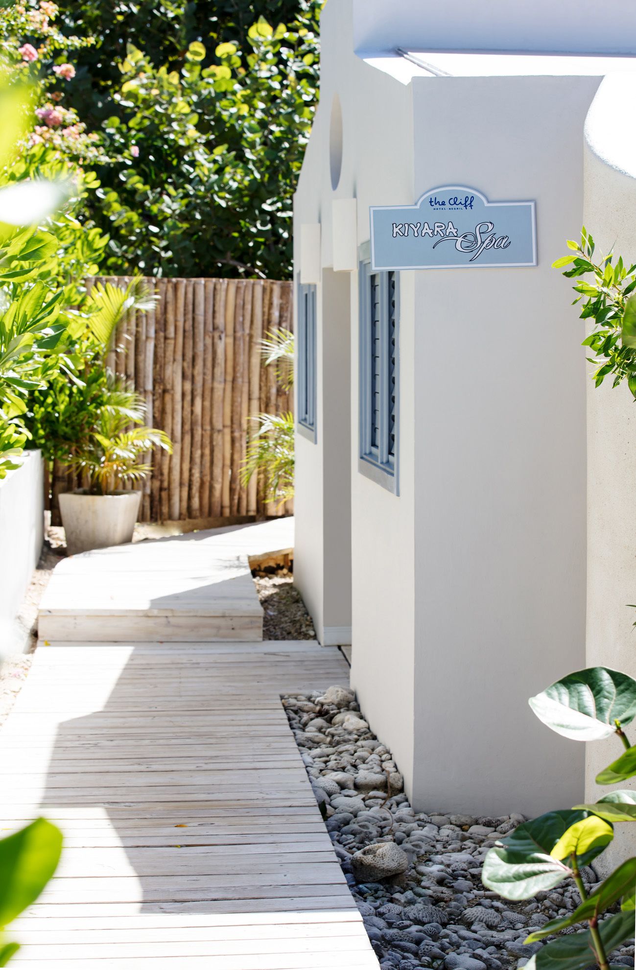 couples treatment room(s), body treatments, body wraps, body scrubs