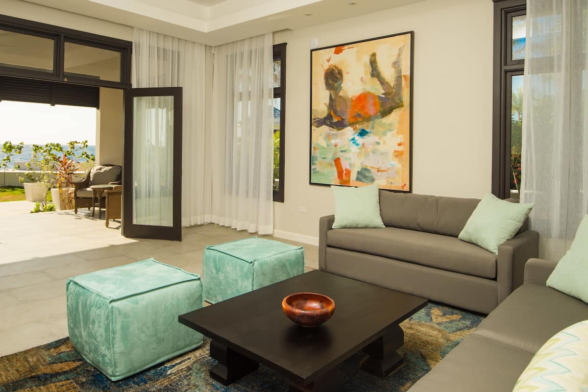 Villa One | Vardagsrum | Platt-tv