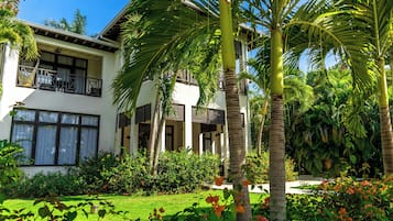 Villa, 4 Bedrooms, Resort View