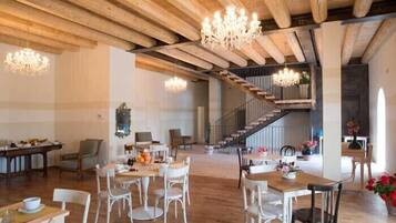 Colazione a buffet a pagamento, servita tutte le mattine