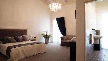 Cots/infant beds, free WiFi, bed sheets