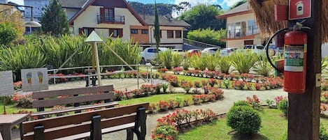 Enceinte de lâhĂ©bergement