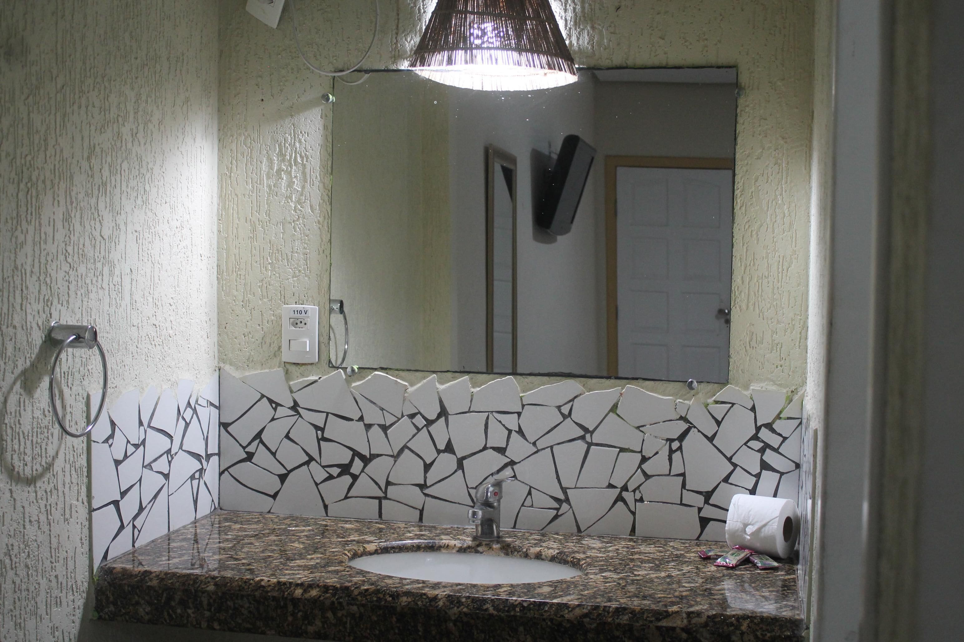 standard triple room | bathroom | shower, rainfall showerhead, towels, toilet paper