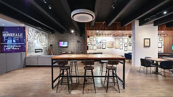 Bar lounge