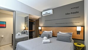 Superior King | มินิบาร์, โต๊ะทำงาน, ผ้าม่านกันแสง, Wi-Fi ฟรี