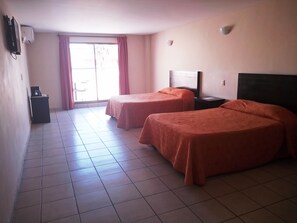 Iron/ironing board, free WiFi - Los Jitos Hotel & Suites (San Carlos)