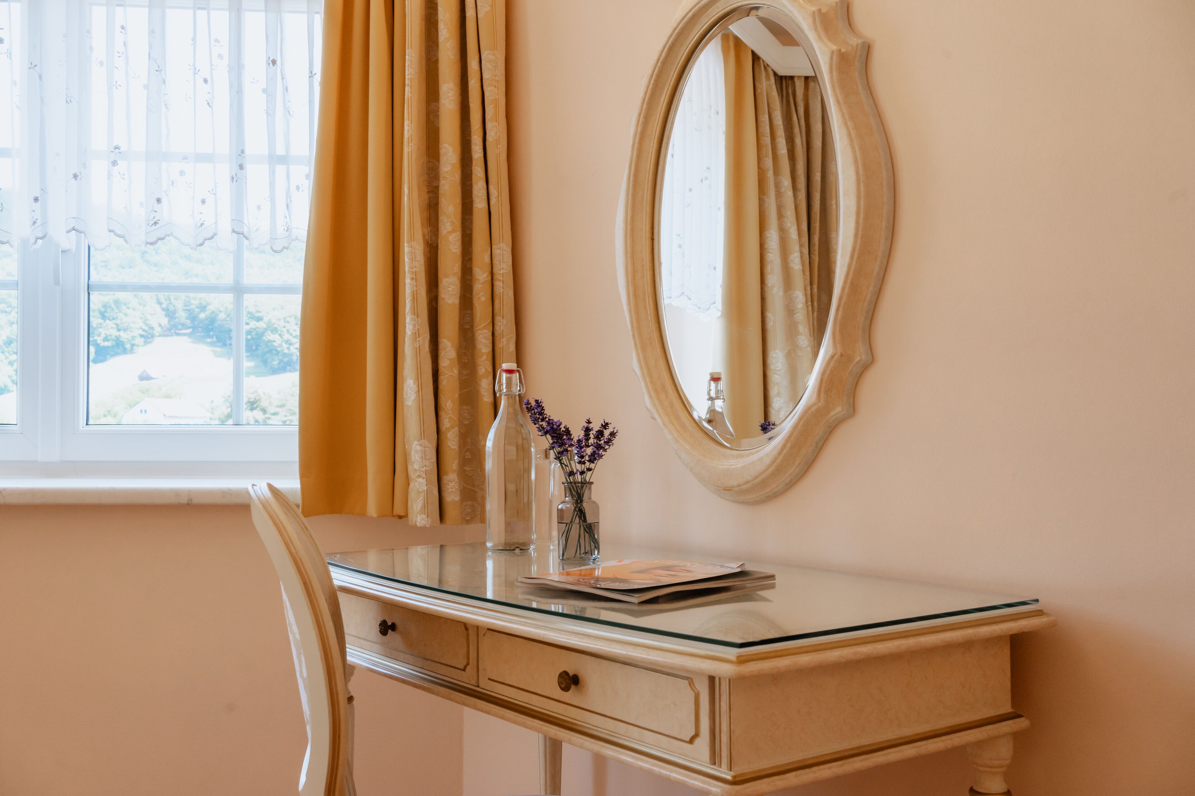 junior suite, 1 bedroom | 1 bedroom, hypo-allergenic bedding, minibar, in-room safe