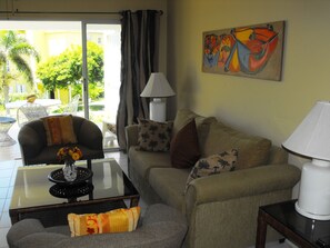 TV - Sea Palms Resort (Tower Isle)