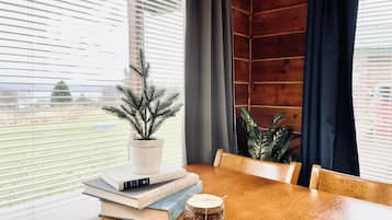 Cabin, Private Bathroom, Ocean View (Private Studio) | Restaurant