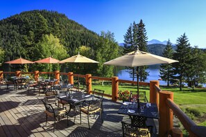 Se sirven desayunos, cenas y cocina local