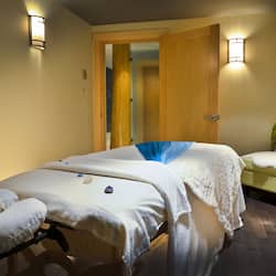Sauna, hot tub, steam room, body treatments, aromatherapy