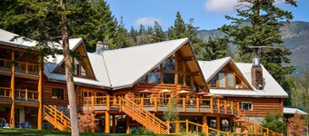 Tyax Lodge & Heliskiing