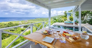 Romantisk villa, privat basseng | Utsikt mot strand/hav