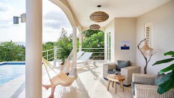 Villa Deluxe, 4 habitaciones, piscina privada, vistas al mar | Terraza o patio