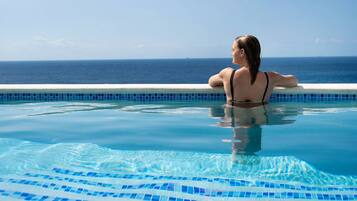 Villa Deluxe, 4 habitaciones, piscina privada, vistas al mar | Vistas al mar