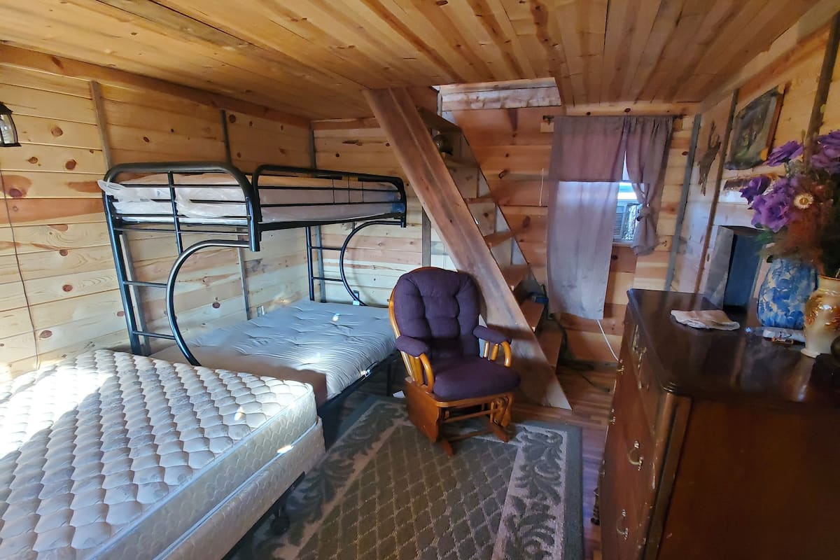 Deluxe Cabin | WiFi (free), individually decorated, individually furnished