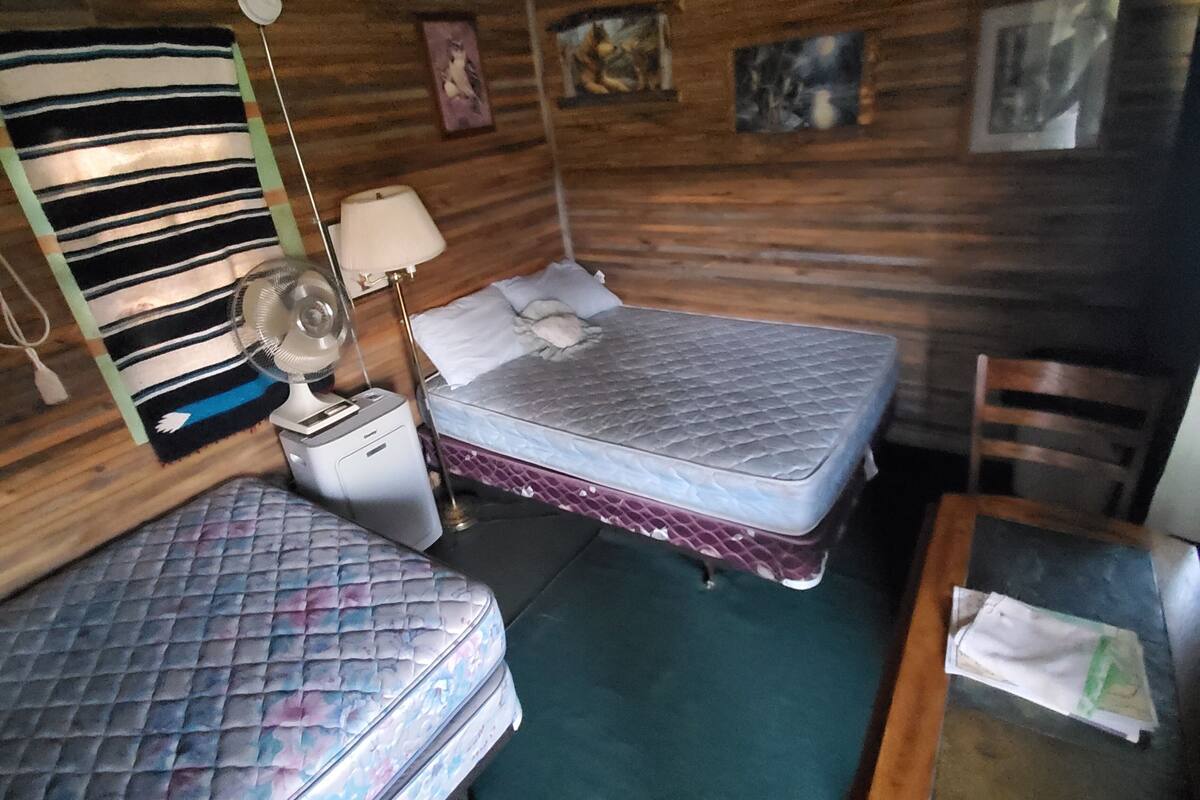 Cabin | WiFi (free), individually decorated, individually furnished