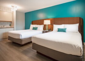 Ropa de cama de alta calidad y escritorio 