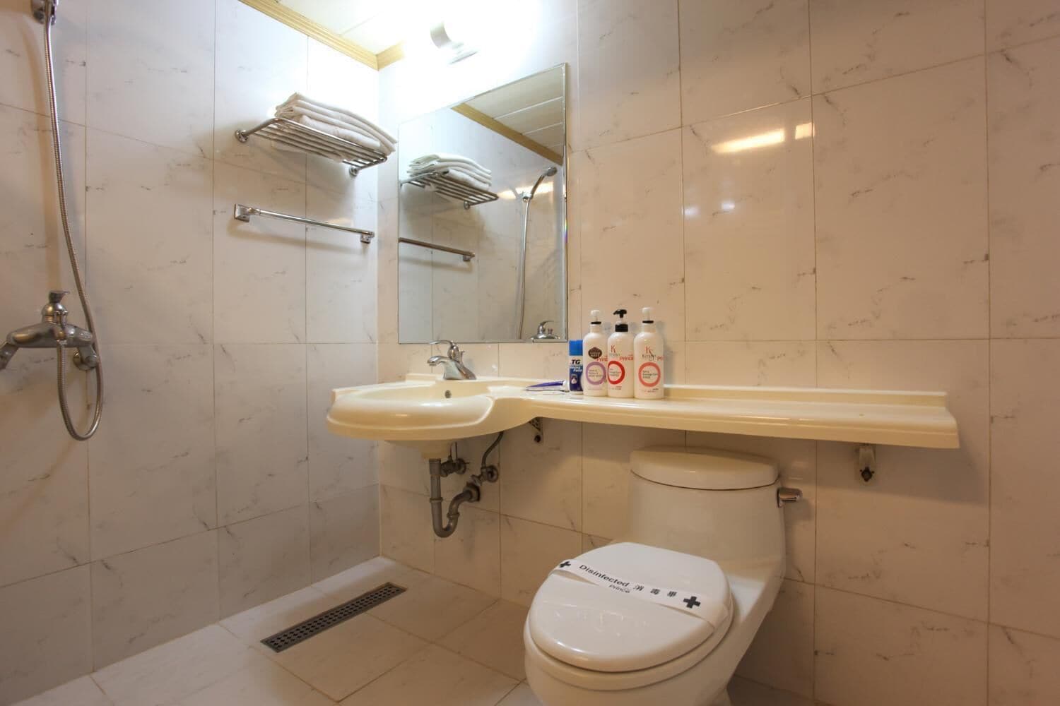 Photo - Prince Hotel