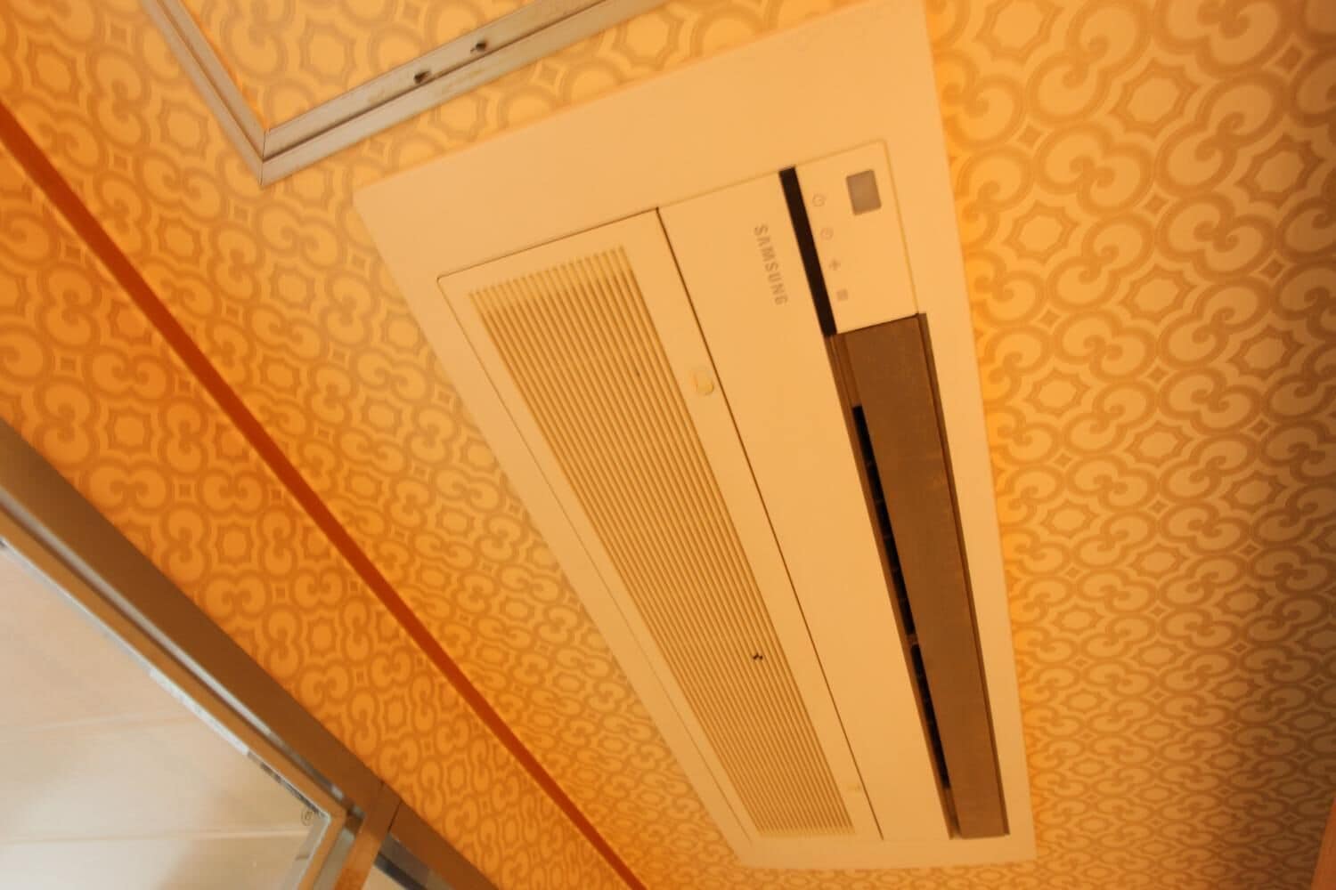 Photo - Prince Hotel