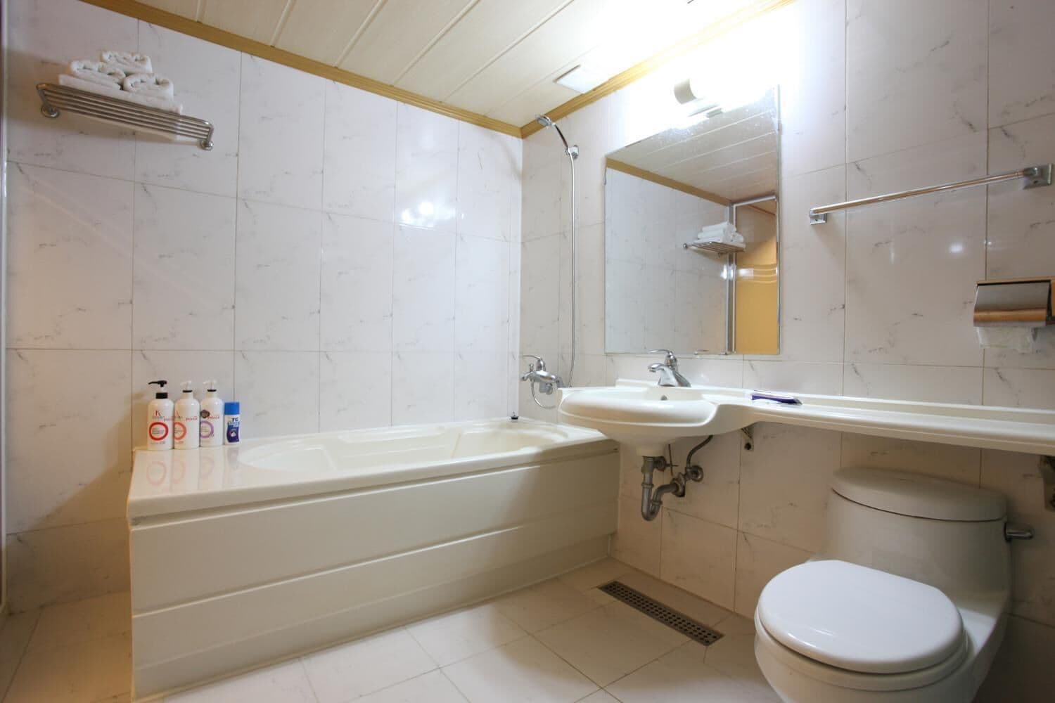 Photo - Prince Hotel