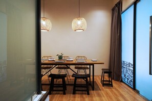 In-room dining - CHAOS BOUTIQUE HOTEL (Kuala Lumpur)