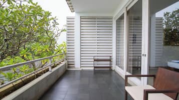 Junior Suite with Sea View | Terrace/patio