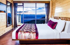 Egyptian cotton sheets, premium bedding, in-room safe, desk - Summit Grace Boutique Hotel & Spa, Darjeeling (Darjeeling)