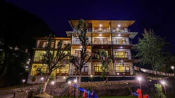 Front of property - evening/night